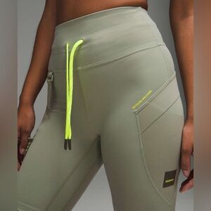 Lululemon 6 Cargo Super High-Rise Hiking Short 8" 🌿 Laurel Green Neon Pockets